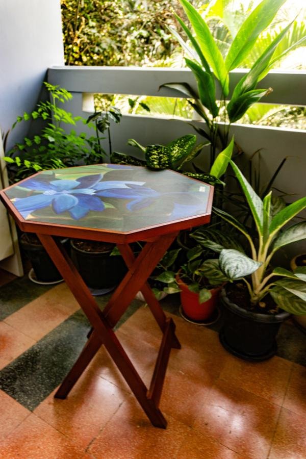Coffee Table Octagon - Blue Lotus